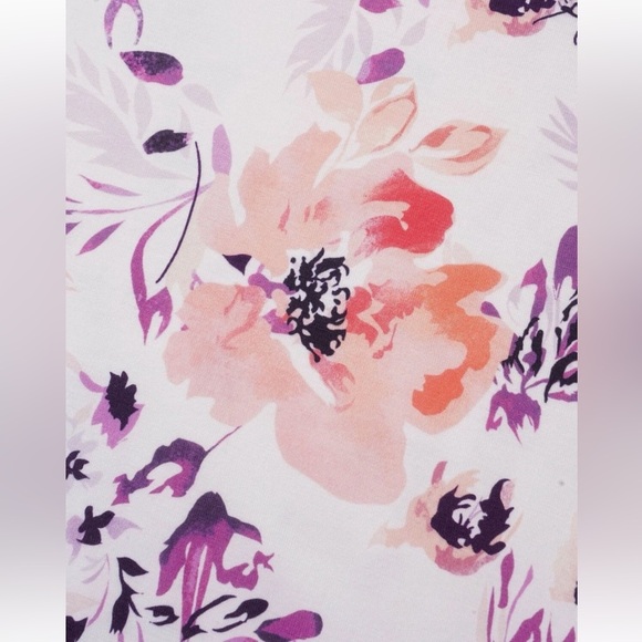 Bloomchic Plus Size 2XL Floral & Butterfly Print Raglan Sleeve T-Shirt - Lilac - Picture 3 of 5